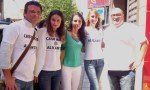 Organizadores del primer cashmob Alicante